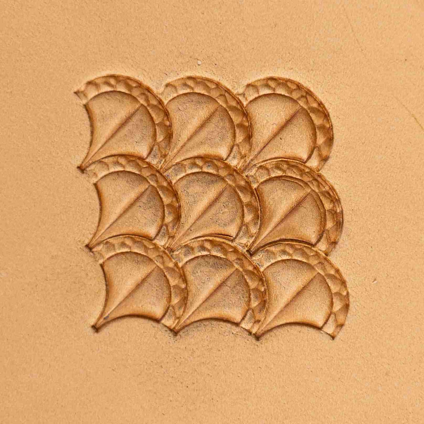 LT385 Scallop Tiles Leather Stamping Tool– Scallop Tiles 15x14mm (7/12" x 5/9")