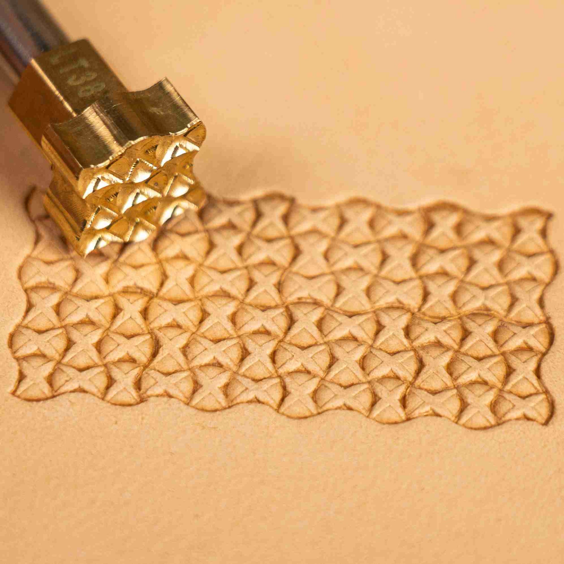 Pattern Leather Stamp – Cross Lattice