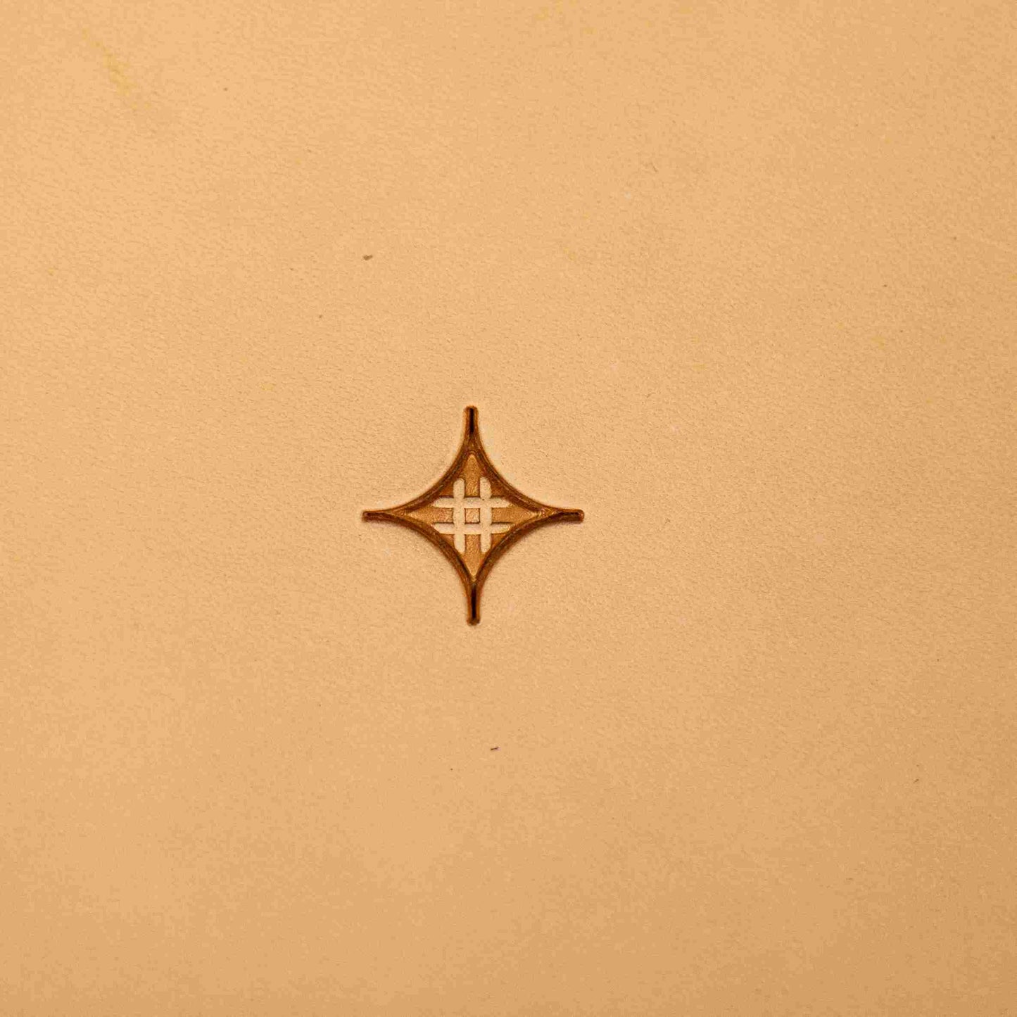 LT226 Geometric Leather Stamping Tool–Cross Weave Geometric 15x15mm (7/12" x 7/12")
