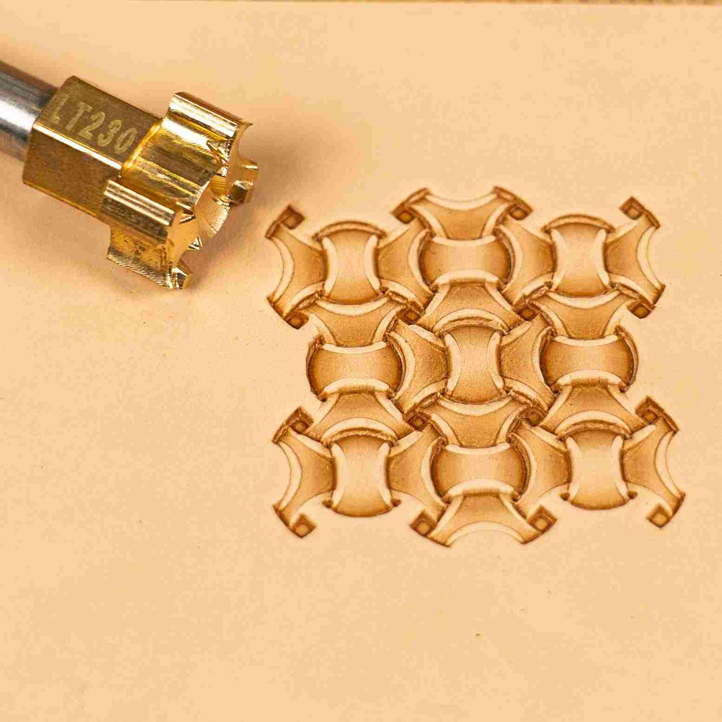 LT230 Basket Weave Leather Stamping Tool–Leather Stamps Stamping Tool – Interlocking Shapes Basket Weave 16x13mm (5/8" x 1/2")