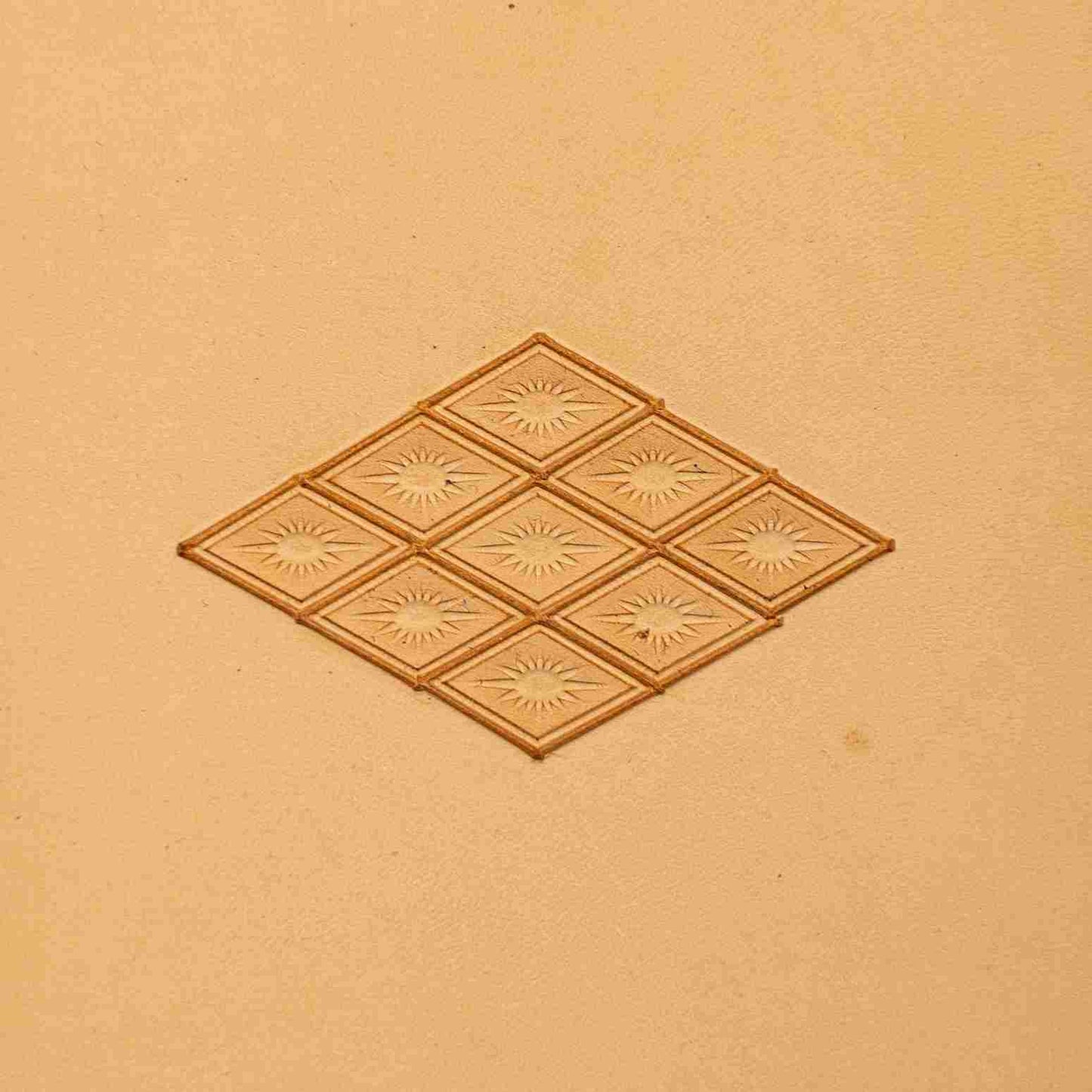 LT292 Geometric Leather Stamping Tool–Sunburst Diamonds Geometric 19x11mm (3/4" x 7/16")