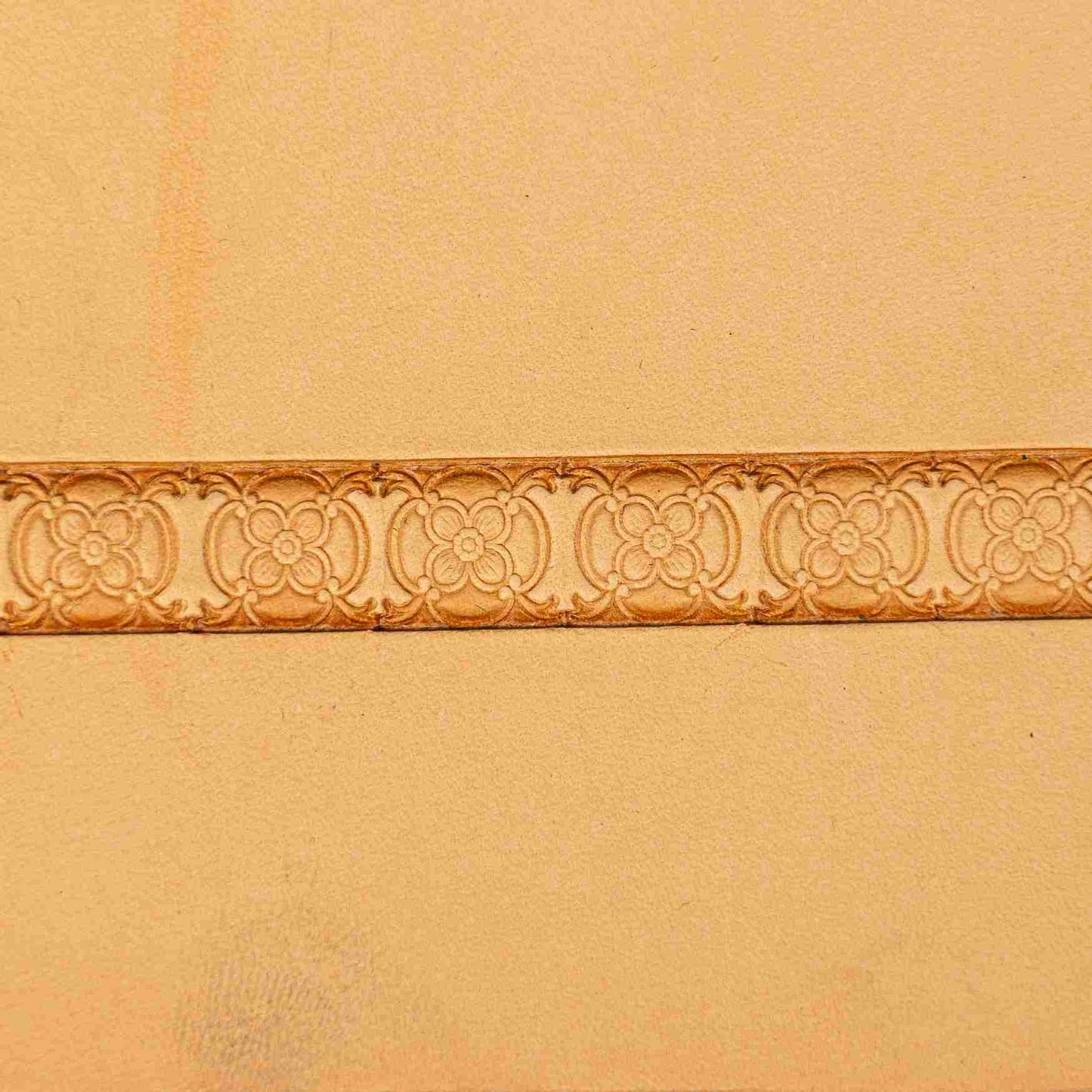 LT294 Floral Border Leather Stamping Tool– Floral Border 14x12mm (5/9" x 7/15")