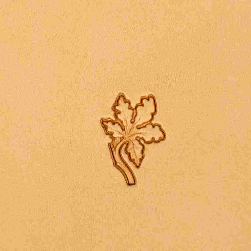 LT330 Oak Leaf Leather Stamping Tool–Border Strip Oak Leaf 16x10mm (5/8" x 2/5")