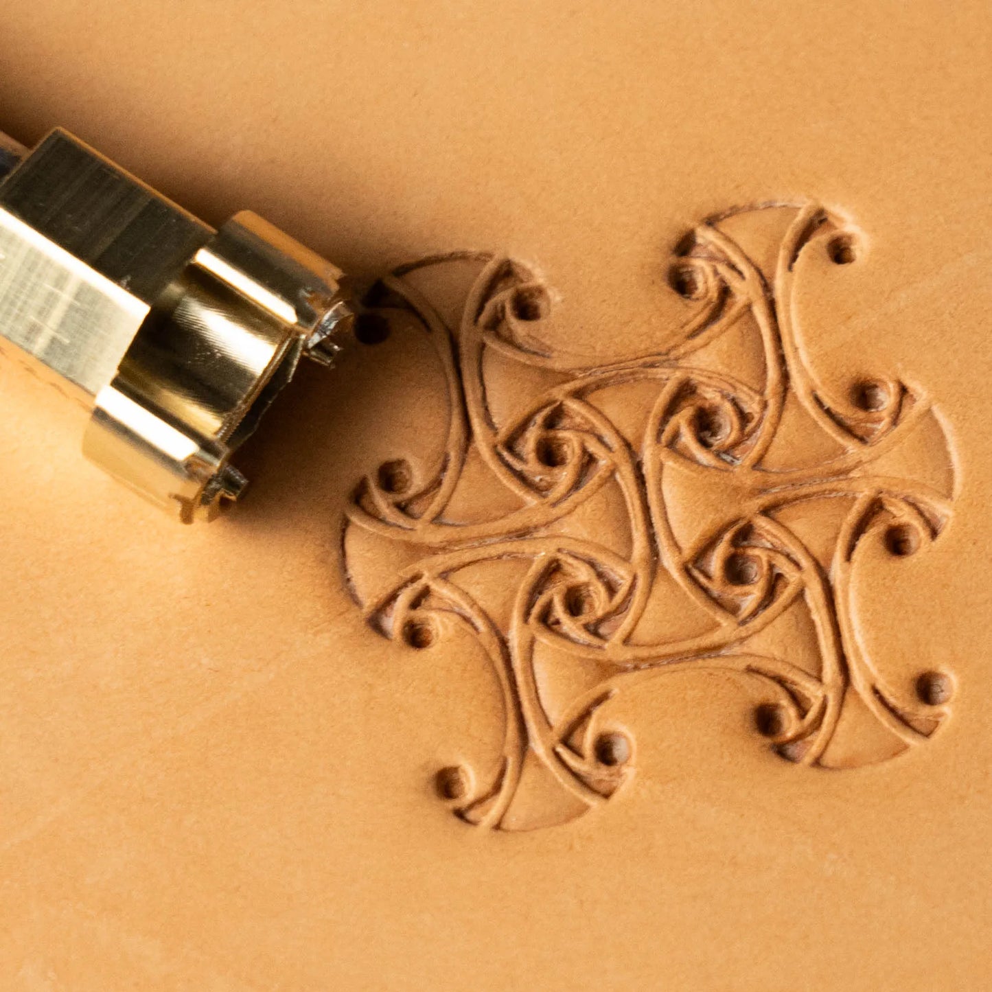 LT243 Geometric Leather Stamping Tool–Celtic Style Geometric 10x15mm (2/5" x 7/12")