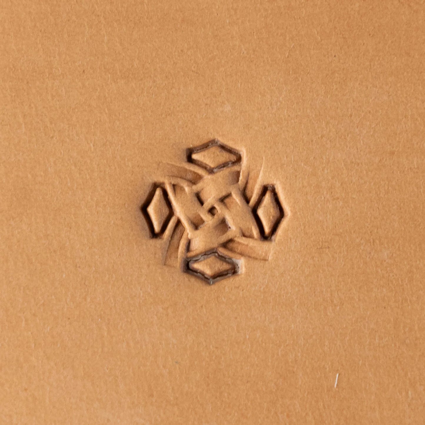LT251 Geometric Leather Stamping Tool–Celtic Knot Geometric 14x14mm (5/9" x 5/9")