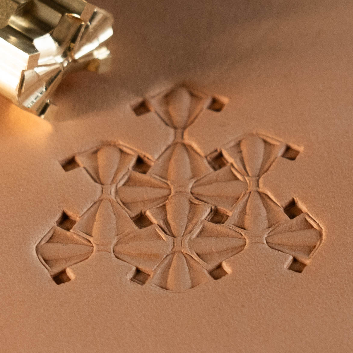 LT323 Geometric Leather Stamping Tool–Hourglass Shape Geometric 12x17mm (7/15" x 2/3")