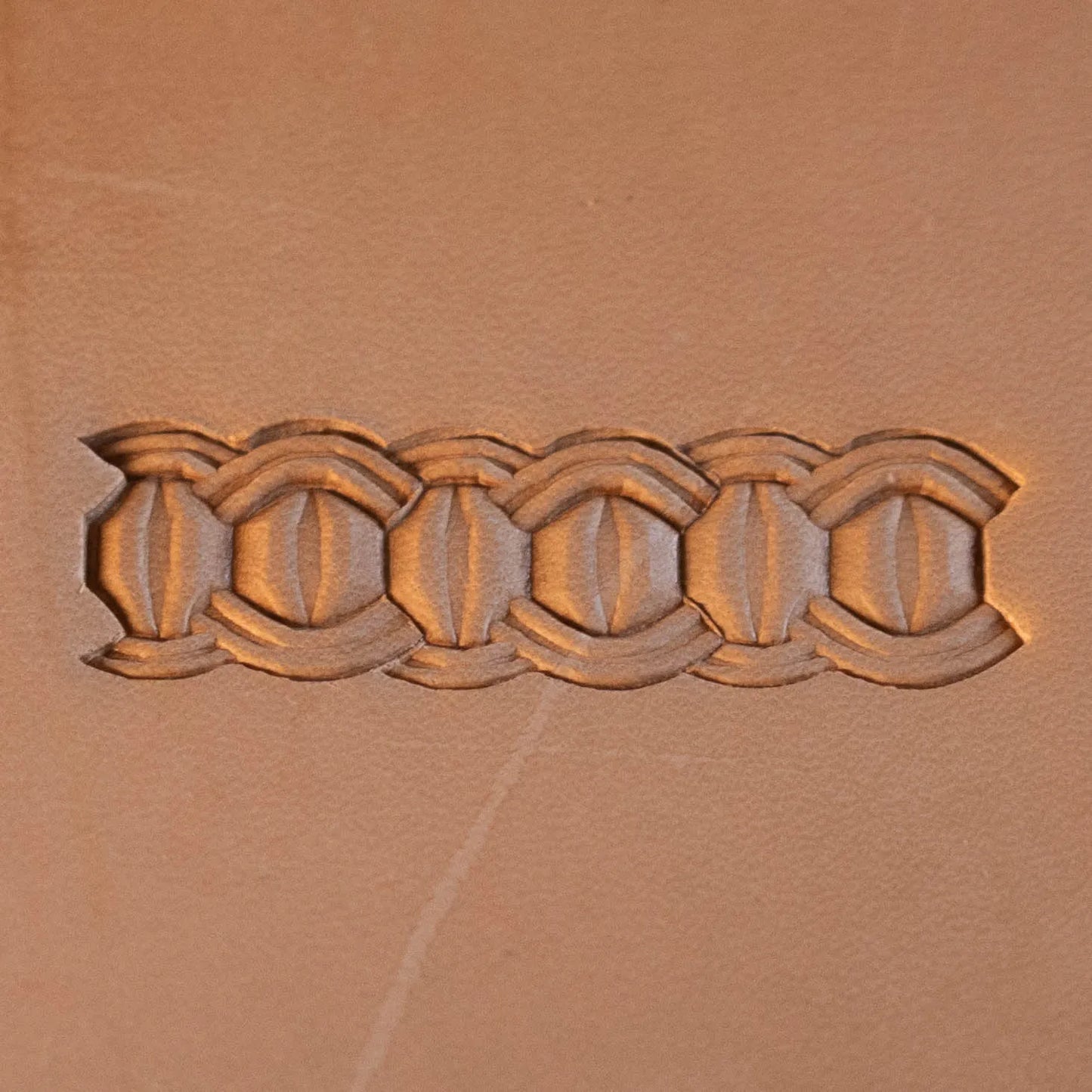 LT525 Geometric Leather Stamping Tool–Interlock Geometric 17x14mm (2/3" x 5/9")