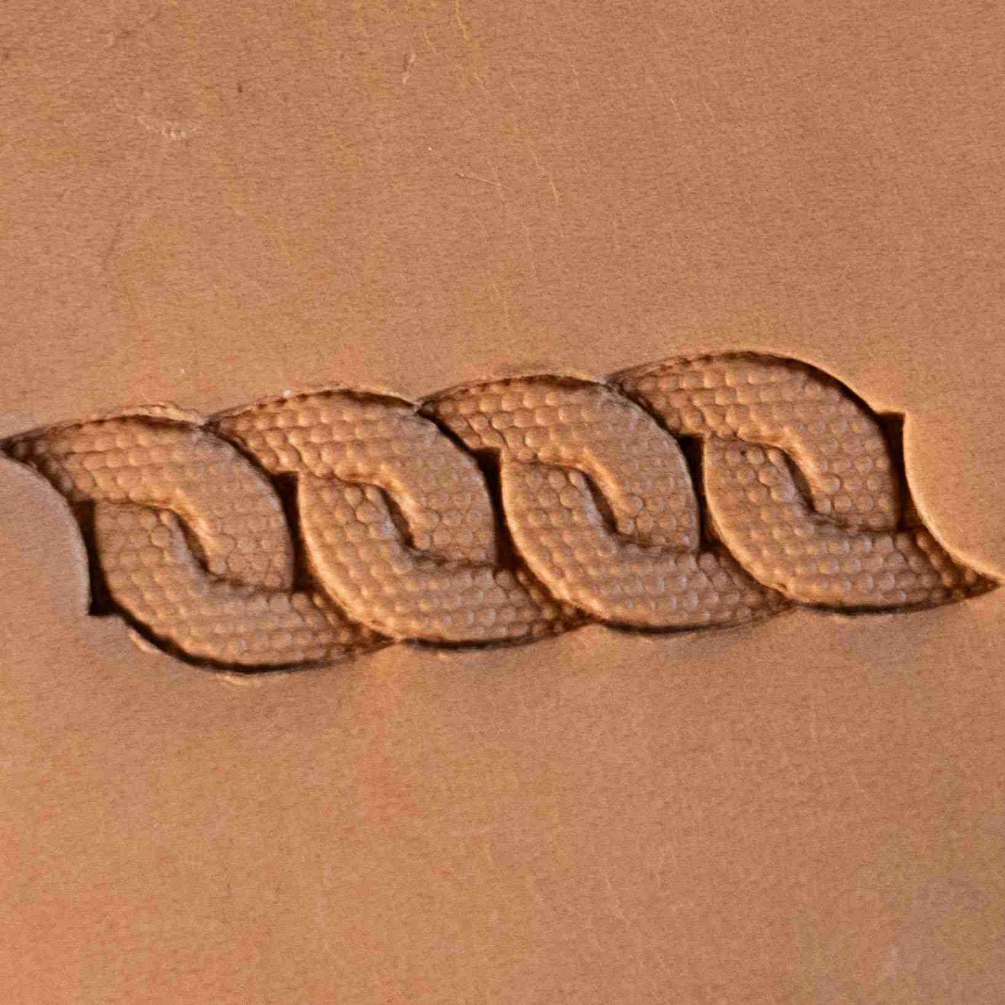 LT603 Basket Weave Leather Stamping Tool–Chain Link Basket Weave 15x10mm (7/12" x 2/5")