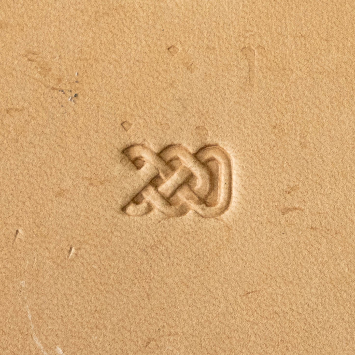 LT761 Geometric Leather Stamping Tool–Celtic Knot Geometric