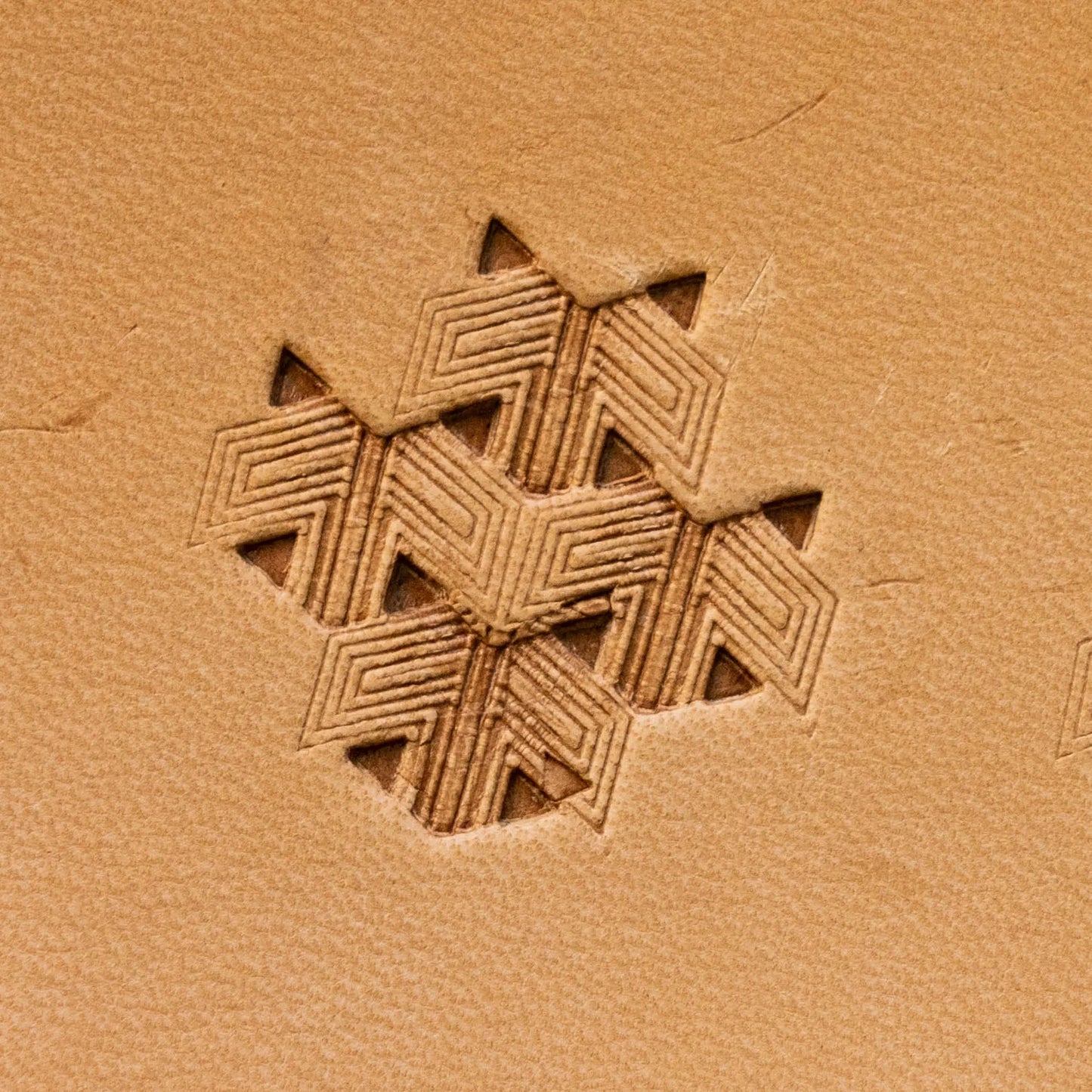 LT824 Geometric Leather Stamping Tool for Professional Crafters – Geometric Lines 15x12mm (7/12" x 7/15")