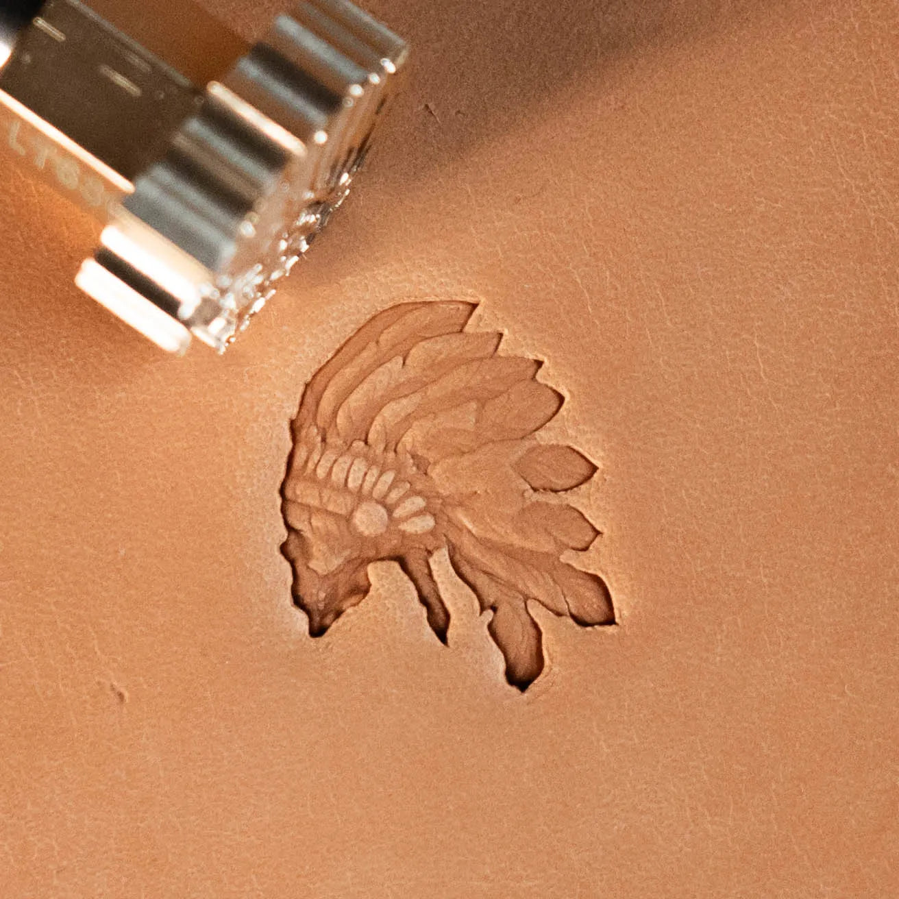 LT630 Indian Chief Headpiece Leather Stamping Tool– Indian Chief Headpiece 18x22mm (5/7" x 13/15")