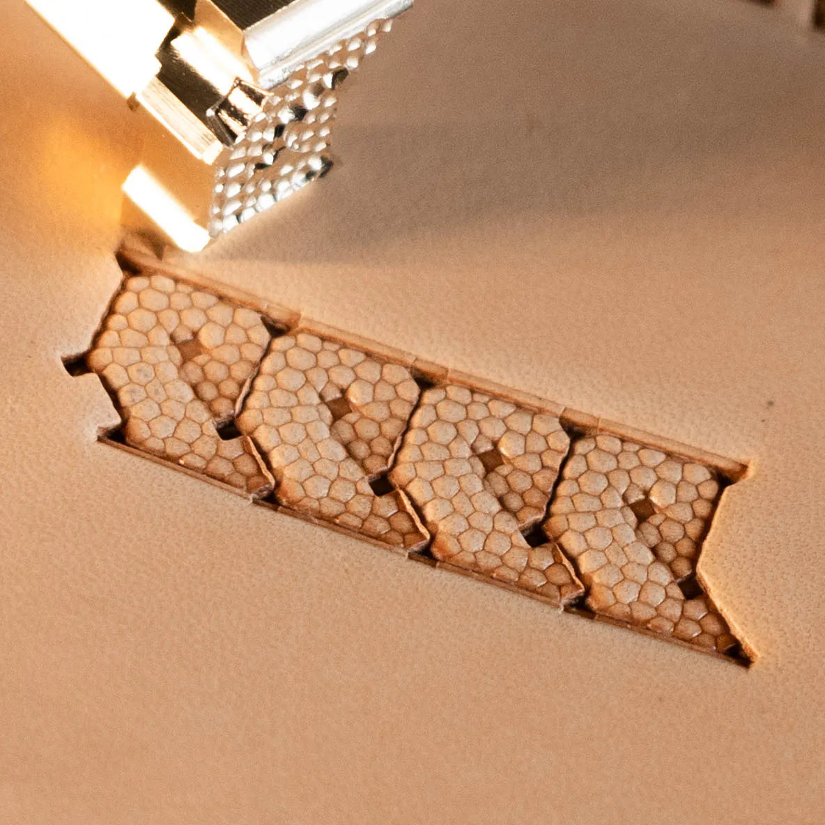 LT514 Geometric Leather Stamping Tool–Honeycomb Fill Geometric 15x17mm (7/12" x 2/3")