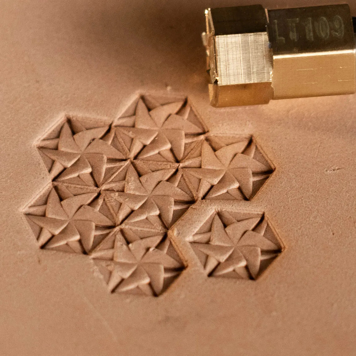 LT109 Geometric Leather Stamping Tool–Star Mosaic Geometric 12x12mm (7/15" x 7/15")