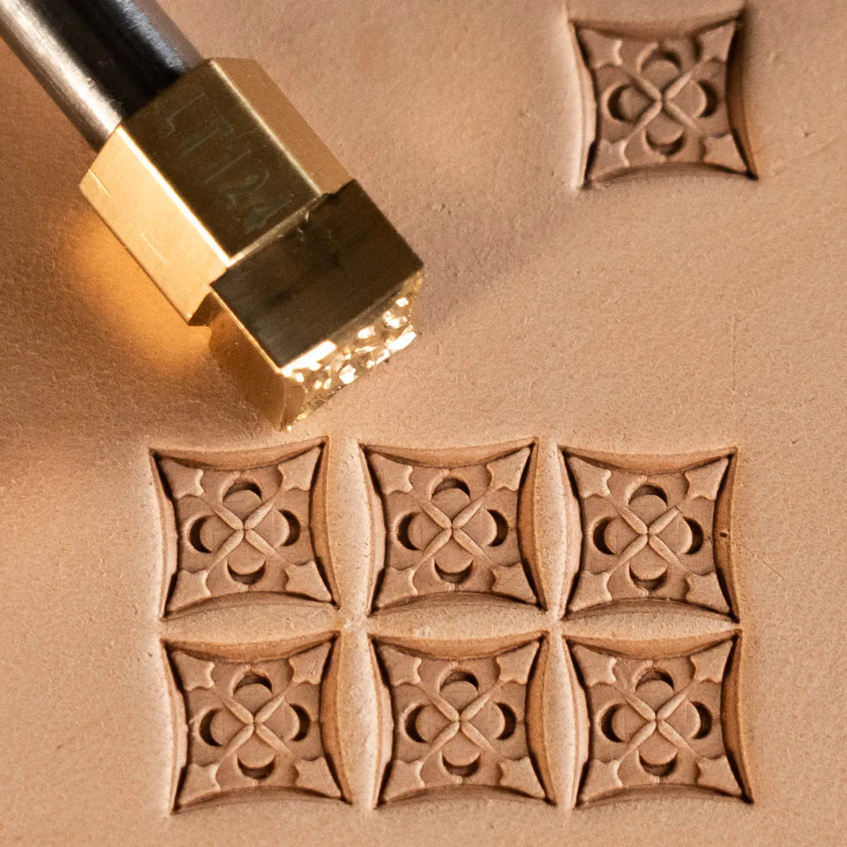 LT600 Floral Tile Leather Stamping Tool– Floral Tile 10x10mm (2/5" x 2/5")