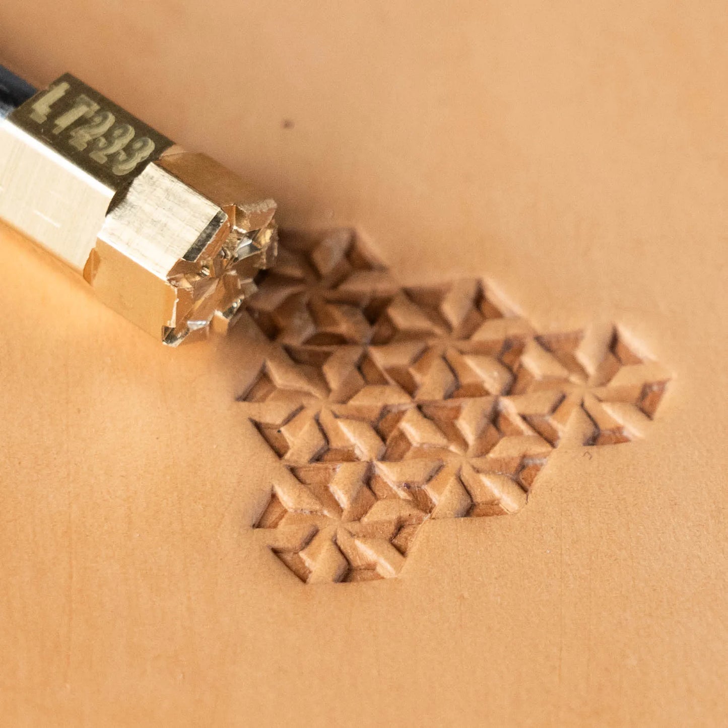 Geometric Leather Stamp – 3D Cubes