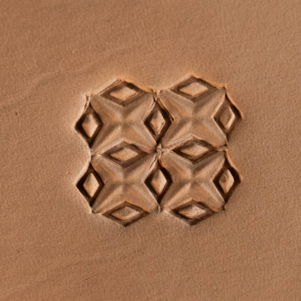 LT349 Geometric Leather Stamping Tool–Diamond Cross Geometric 15x15mm (7/12" x 7/12")