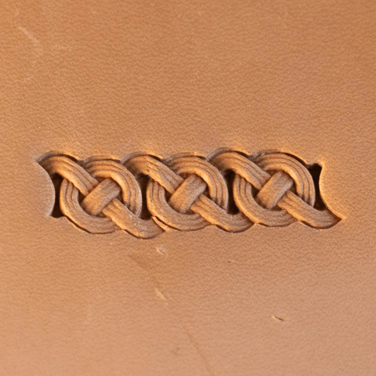 LT503 Celtic Knot Leather Stamping Tool– Celtic Knot 17x12mm (2/3" x 7/15")