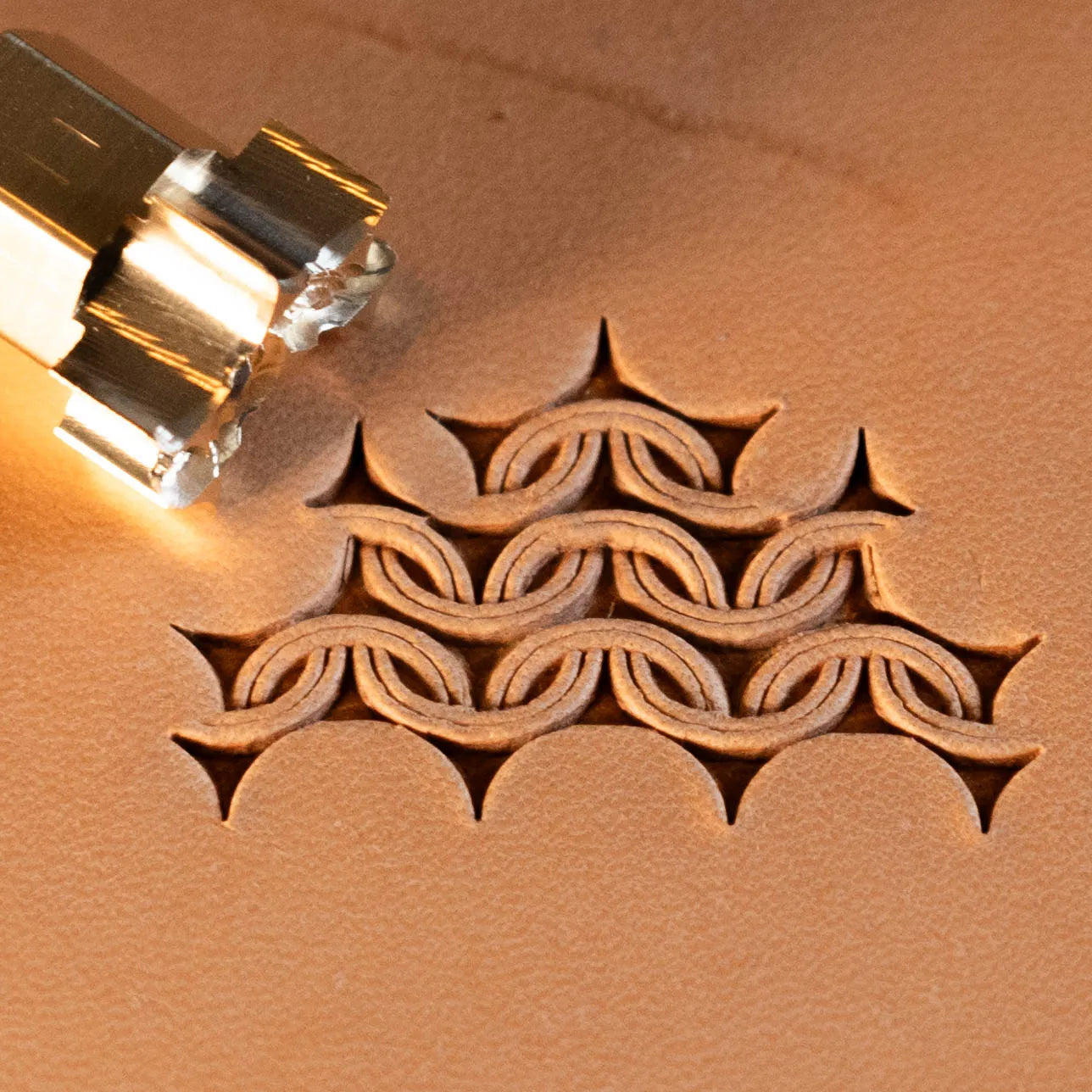LT506 Geometric Leather Stamping Tool–Chain Links Geometric 15x13mm (7/12" x 1/2")