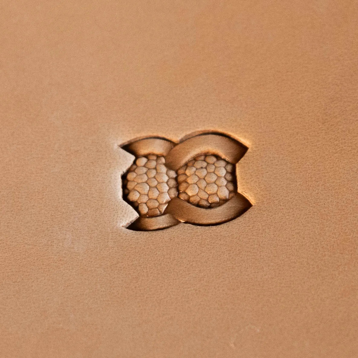 LT508 Geometric Leather Stamping Tool–Honeycomb Chain Geometric 17x14mm (2/3" x 5/9")
