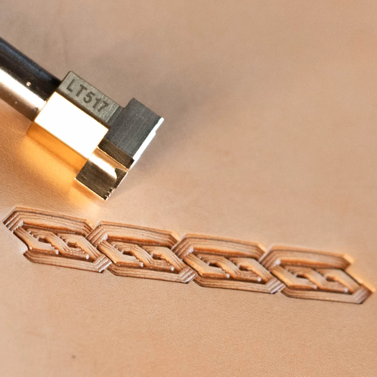 LT517 Geometric Leather Stamping Tool–Chain Link Geometric 20x10mm (11/14" x 2/5")