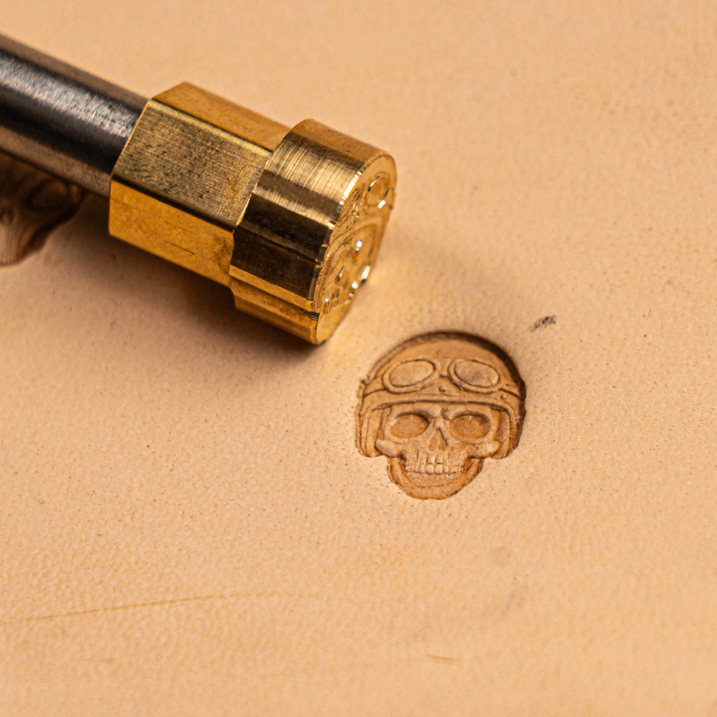 LT573 Skull Leather Stamping Tool–Biker Helmet Skull 12x15mm (7/15" x 7/12")