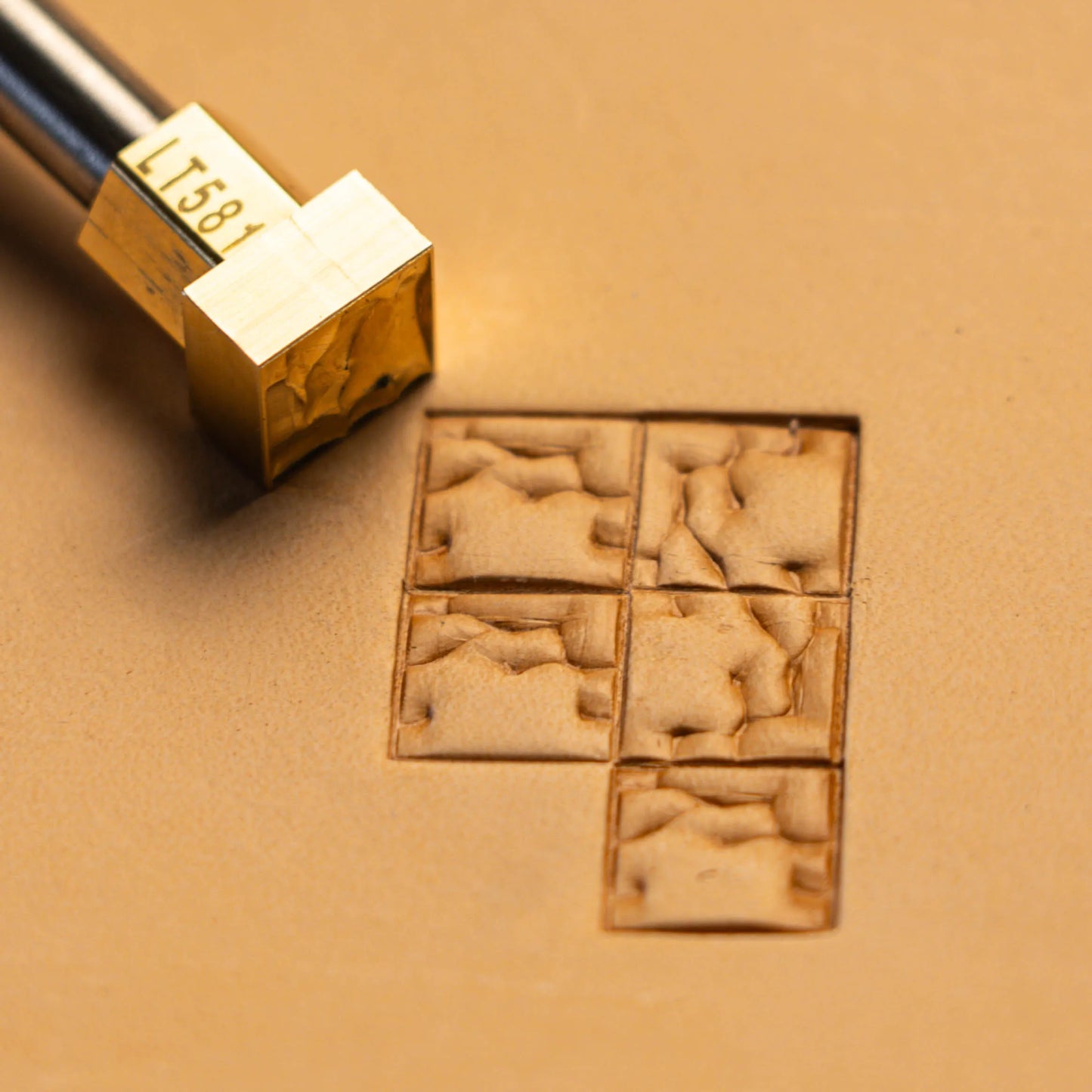 LT581 Geometric Leather Stamping Tool–Abstract Square Geometric 13x13mm (1/2" x 1/2")