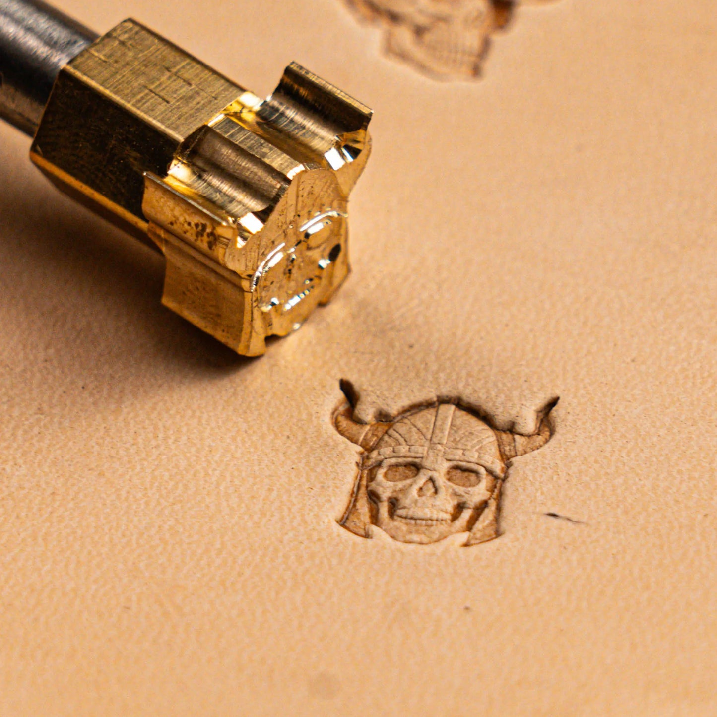 LT567 Skull Leather Stamping Tool–Viking Helmet Skull 14x14mm (5/9" x 5/9")
