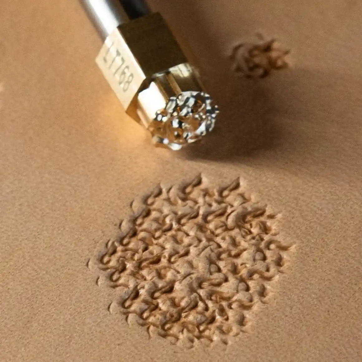 LT768 Textured Leather Stamping Tool–Cluster Textured 10x10mm (2/5" x 2/5")