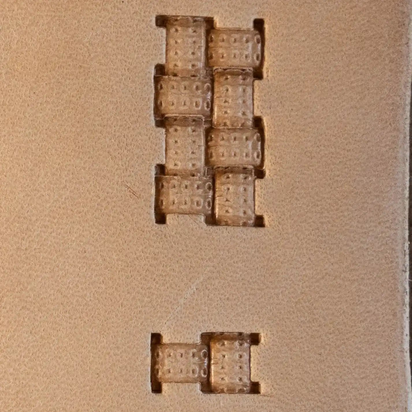LT778 Basket Weave Leather Stamping Tool–Classic Style Basket Weave 14x08mm (5/9" x 5/16")