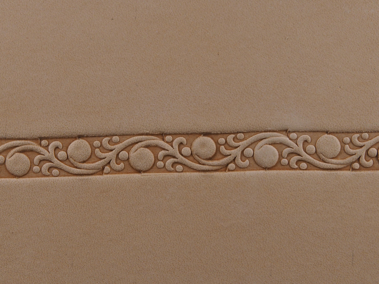 LT102A Swirl Border Leather Stamping Tool– Swirl Border 17x7mm (2/3" x 3/11")
