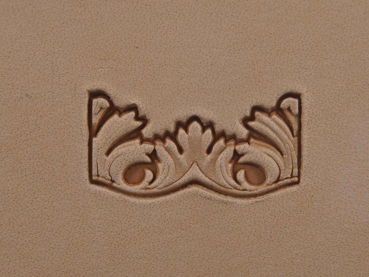 LT156 Ornate Border Leather Stamping Tool– Ornate Border 21x11mm (5/6" x 7/16")