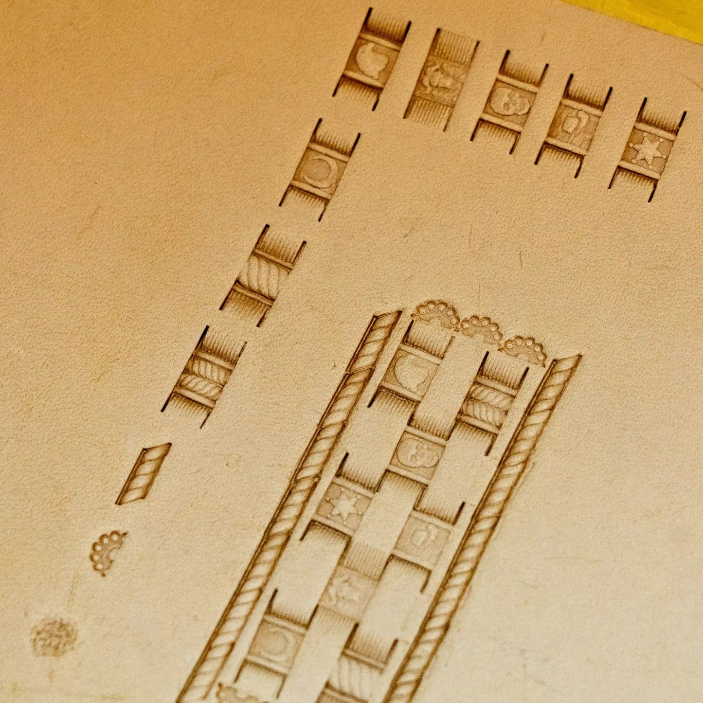 11 Stamps-The Western Legend: Motif Basketweave Stamp Set