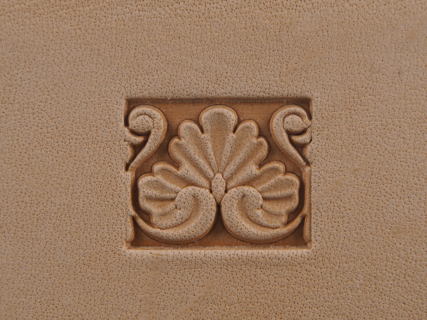 Ornamental Flower Leather Stamp · LT157