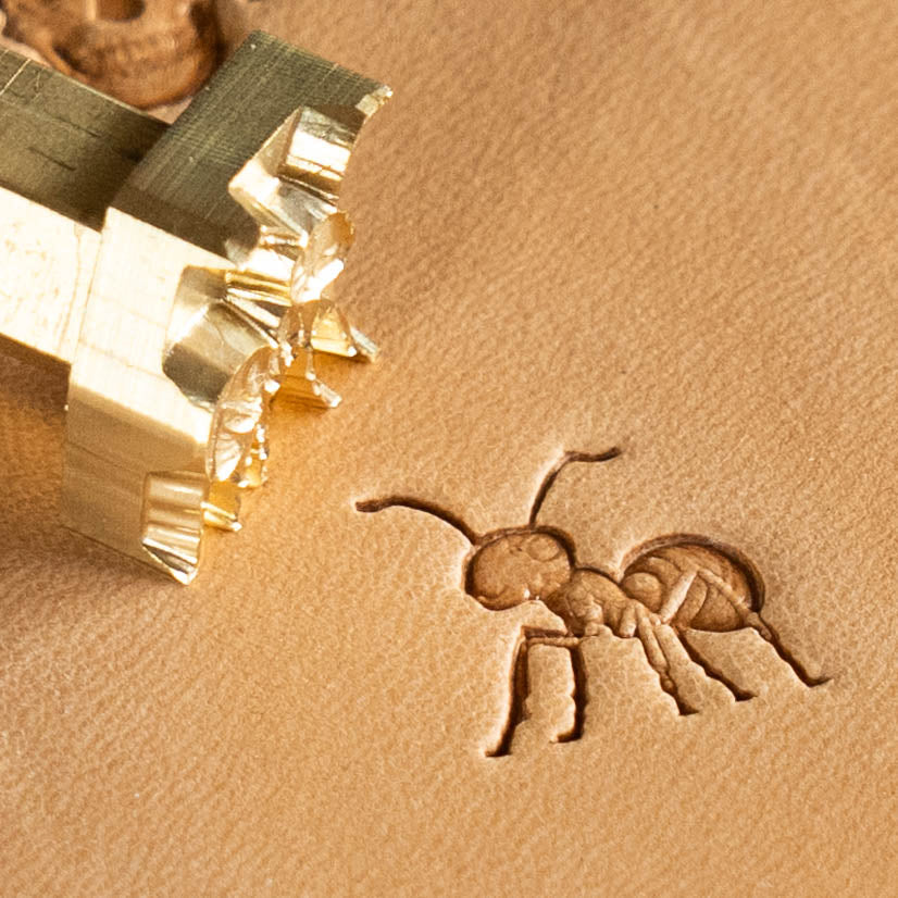 LT688 Ant Leather Stamping Tool– Ant 17x15mm (2/3" x 7/12")
