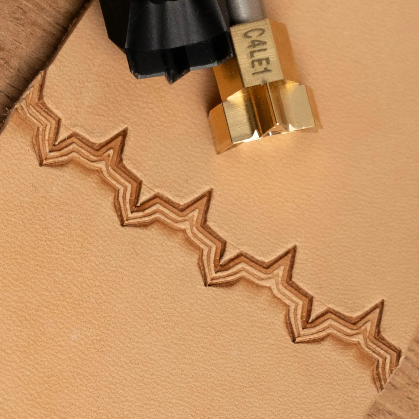 C4LE1 Decorative Brass Edge Cutter Stamp – 16x14mm