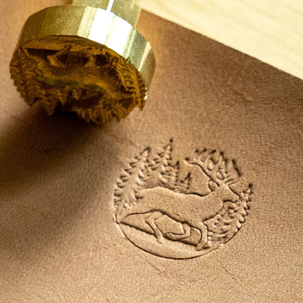 LT801 Deer Leather Stamping Tool for Professional Crafters – Forest Scene Deer 22x21mm (13/15" x 5/6")