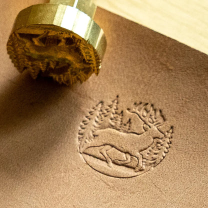 LT801 Deer Leather Stamping Tool for Professional Crafters – Forest Scene Deer 22x21mm (13/15" x 5/6")
