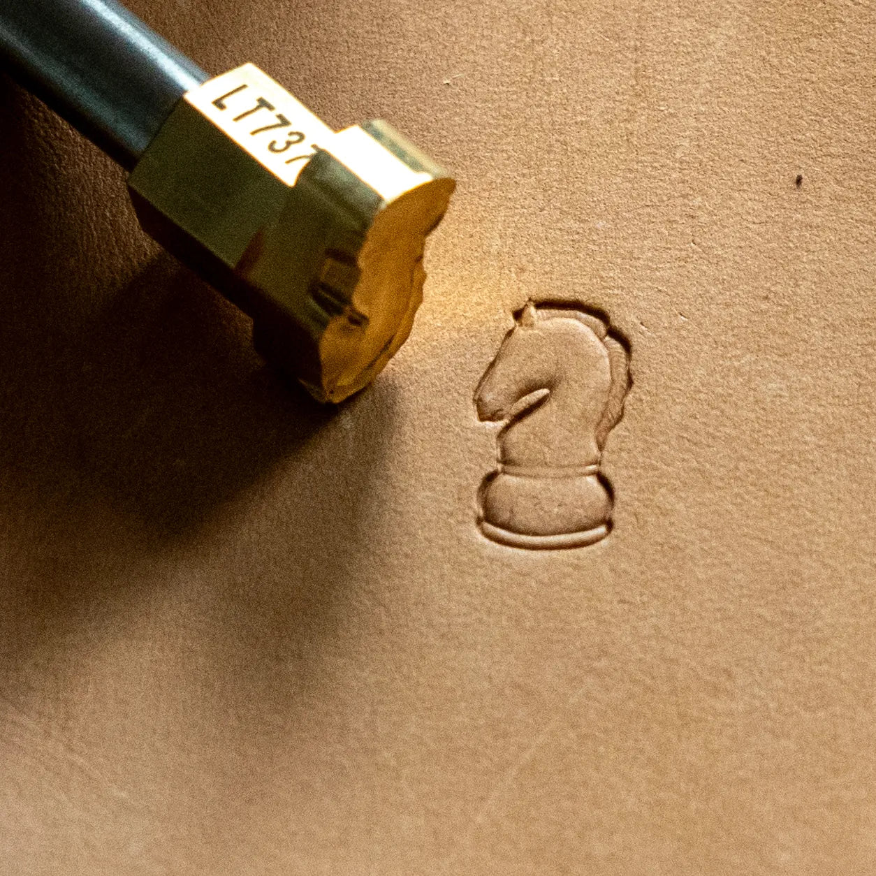 LT737 Horse Leather Stamping Tool for Professional Crafters – Chess Knight Horse 10x18mm (2/5" x 5/7")