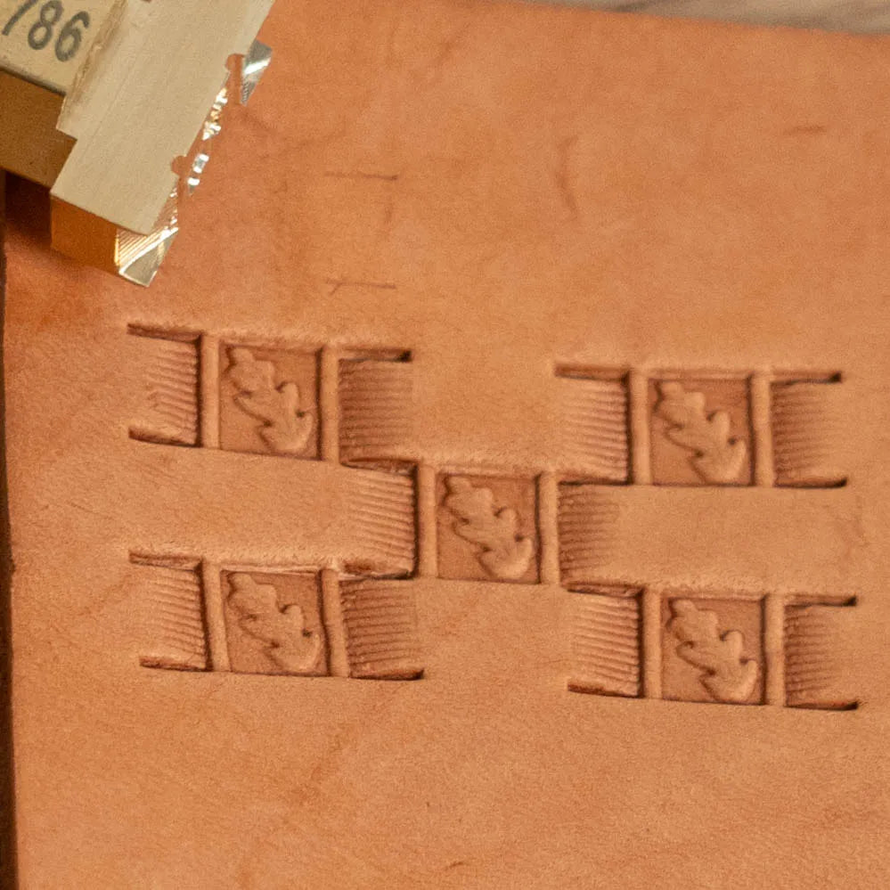 LT786 Oak Leaf Leather Stamping Tool for Professional Crafters – Pattern Oak Leaf 16x7mm (5/8" x 3/11")