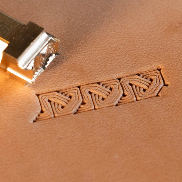Geometric Leather Stamp – Celtic Knot