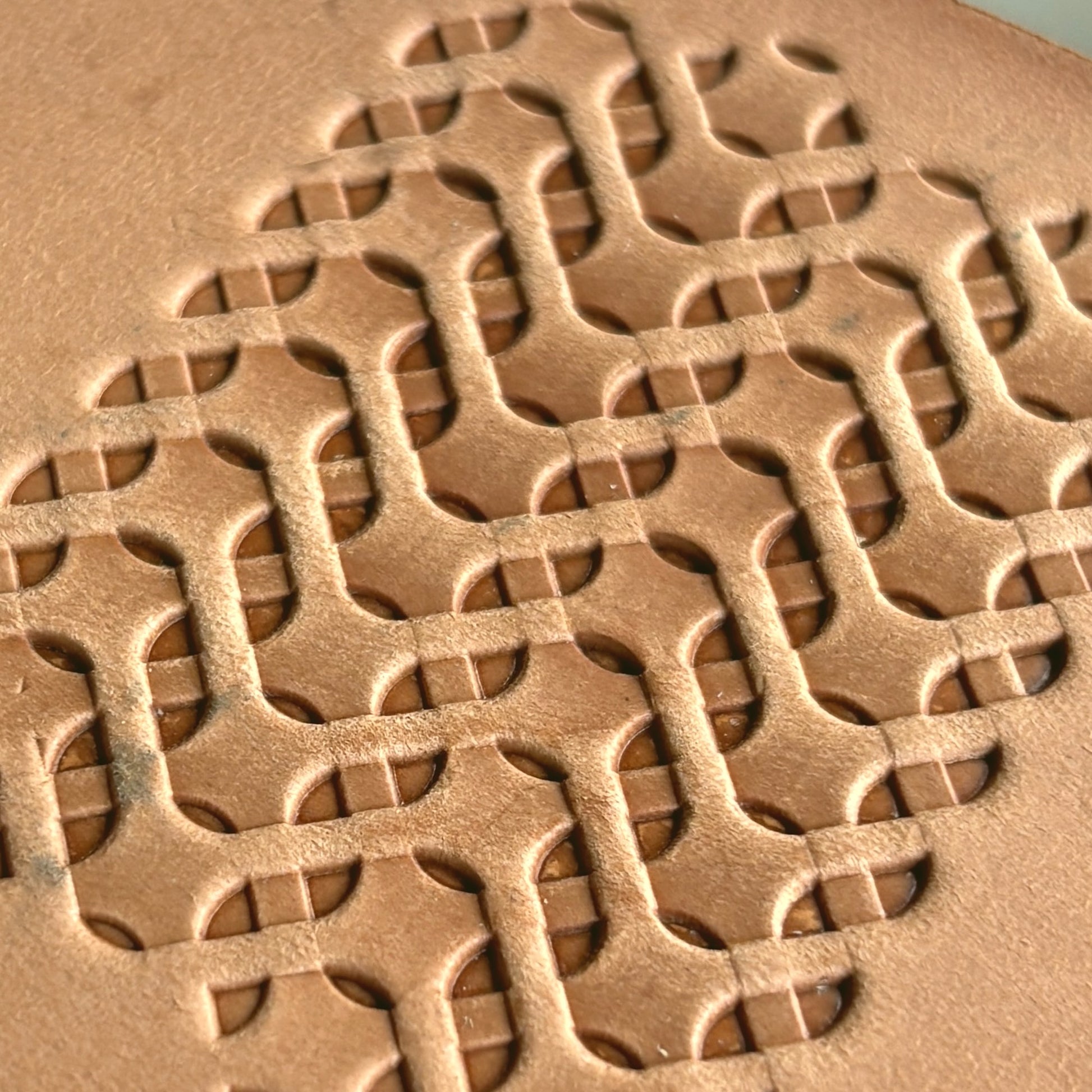 Basket Weave leather stamp LT005 — pattern imprint on veg-tan leather