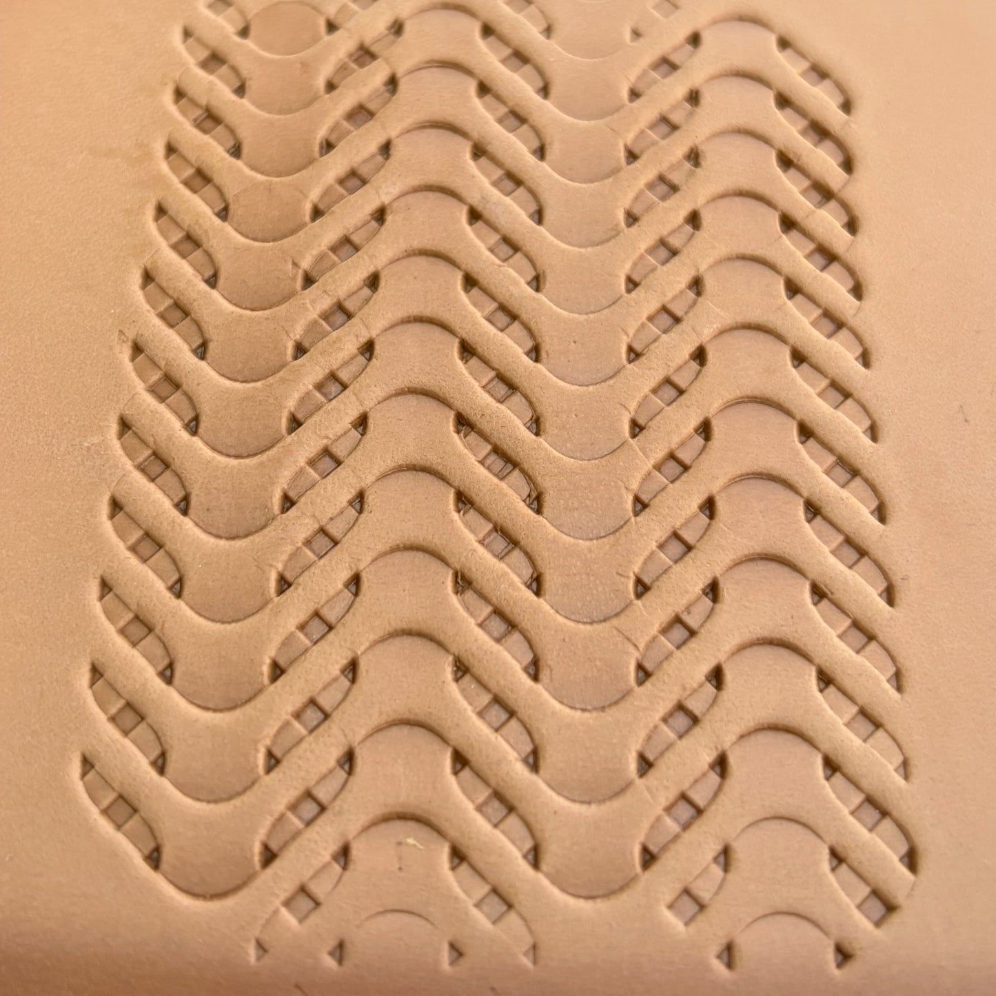 Wavy Lines leather stamp LT010 — pattern imprint on veg-tan leather