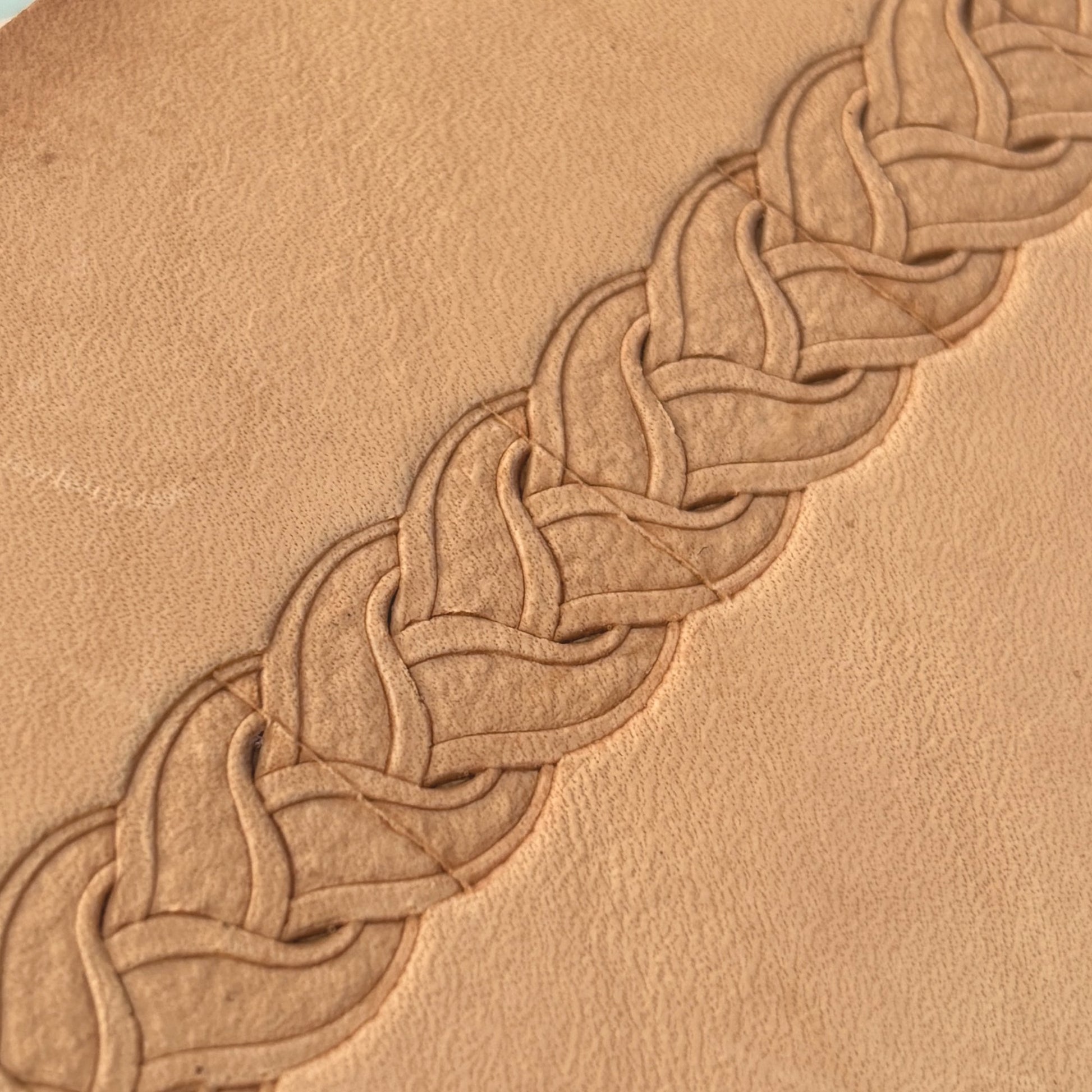 Celtic Braid leather stamp LT041 — pattern imprint on veg-tan leather