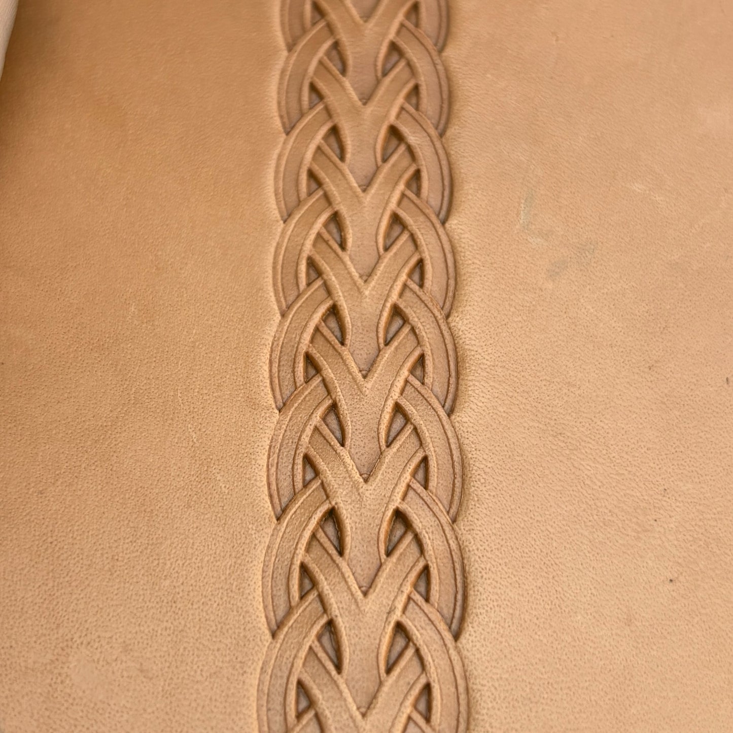 Celtic Style leather stamp LT043 — pattern imprint on veg-tan leather