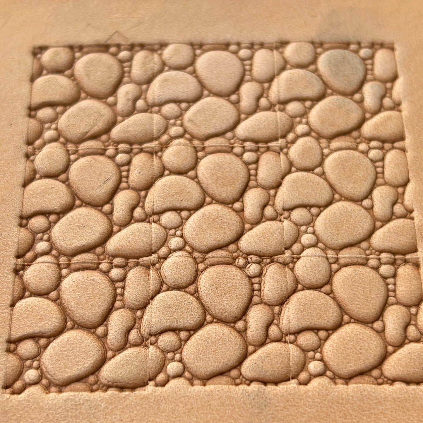 Bubble Texture leather stamp LT054 — pattern imprint on veg-tan leather