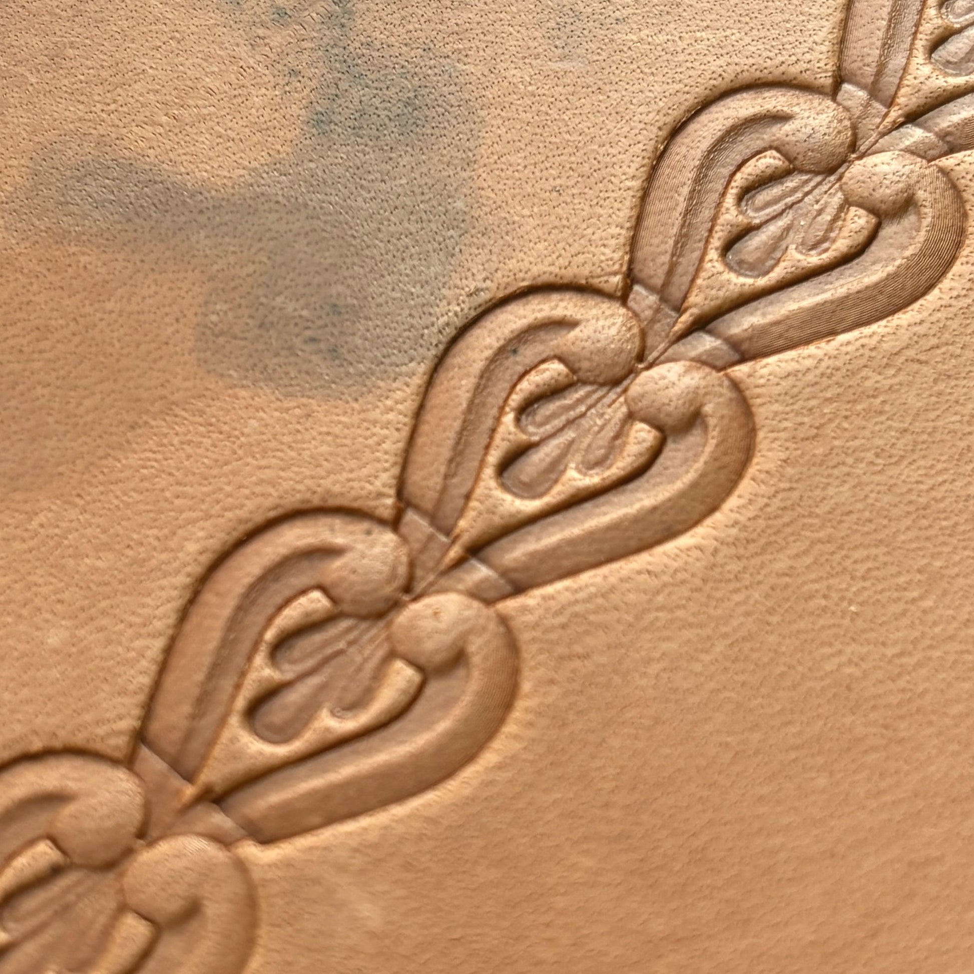 Heart leather stamp LT070 — pattern imprint on veg-tan leather