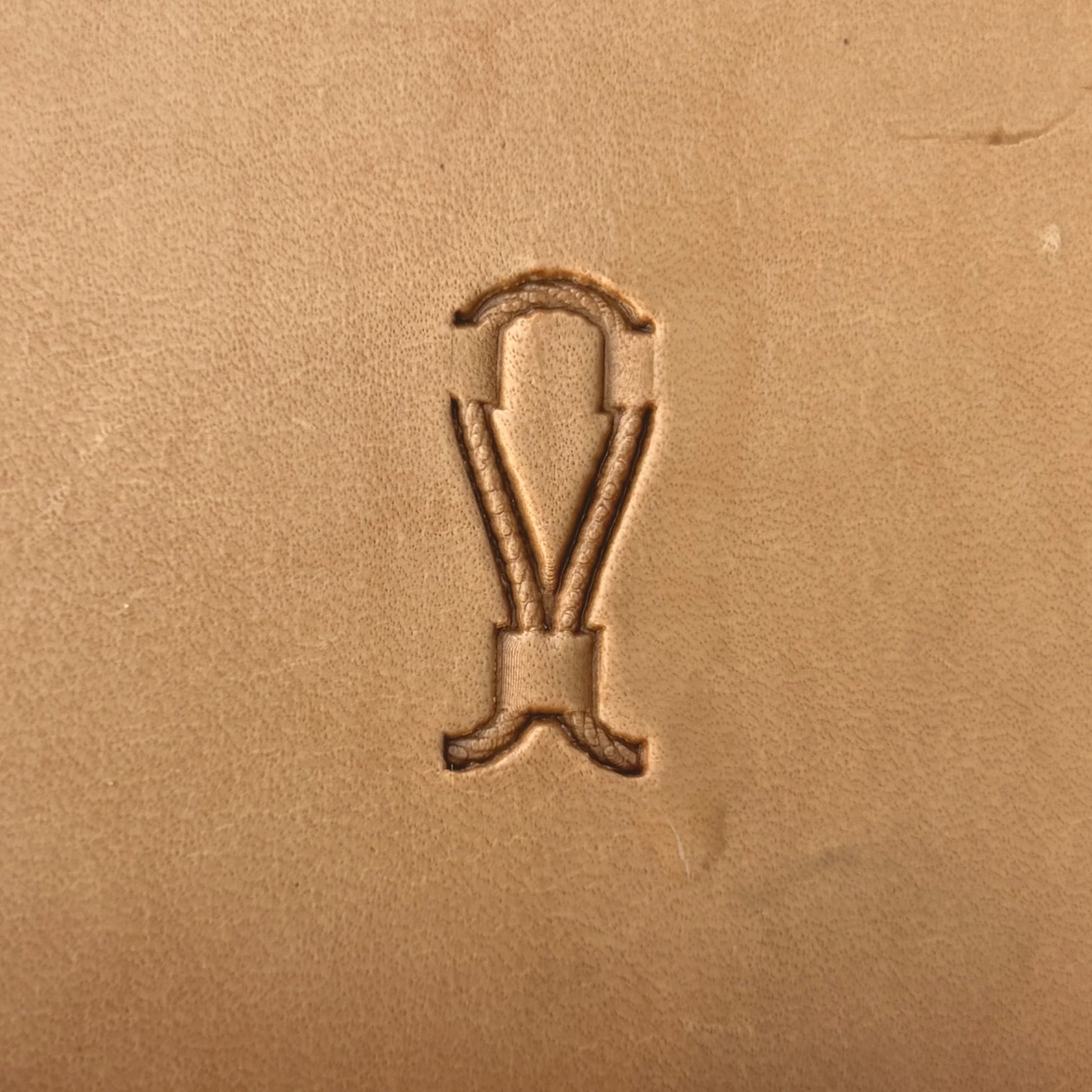 Double Loop Stitches leather stamp LT097 — pattern imprint on veg-tan leather