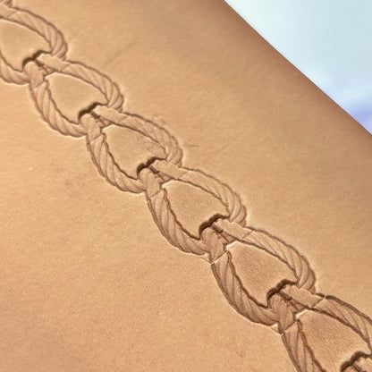 Rope Chain leather stamp LT099 — single impression on veg-tan leather