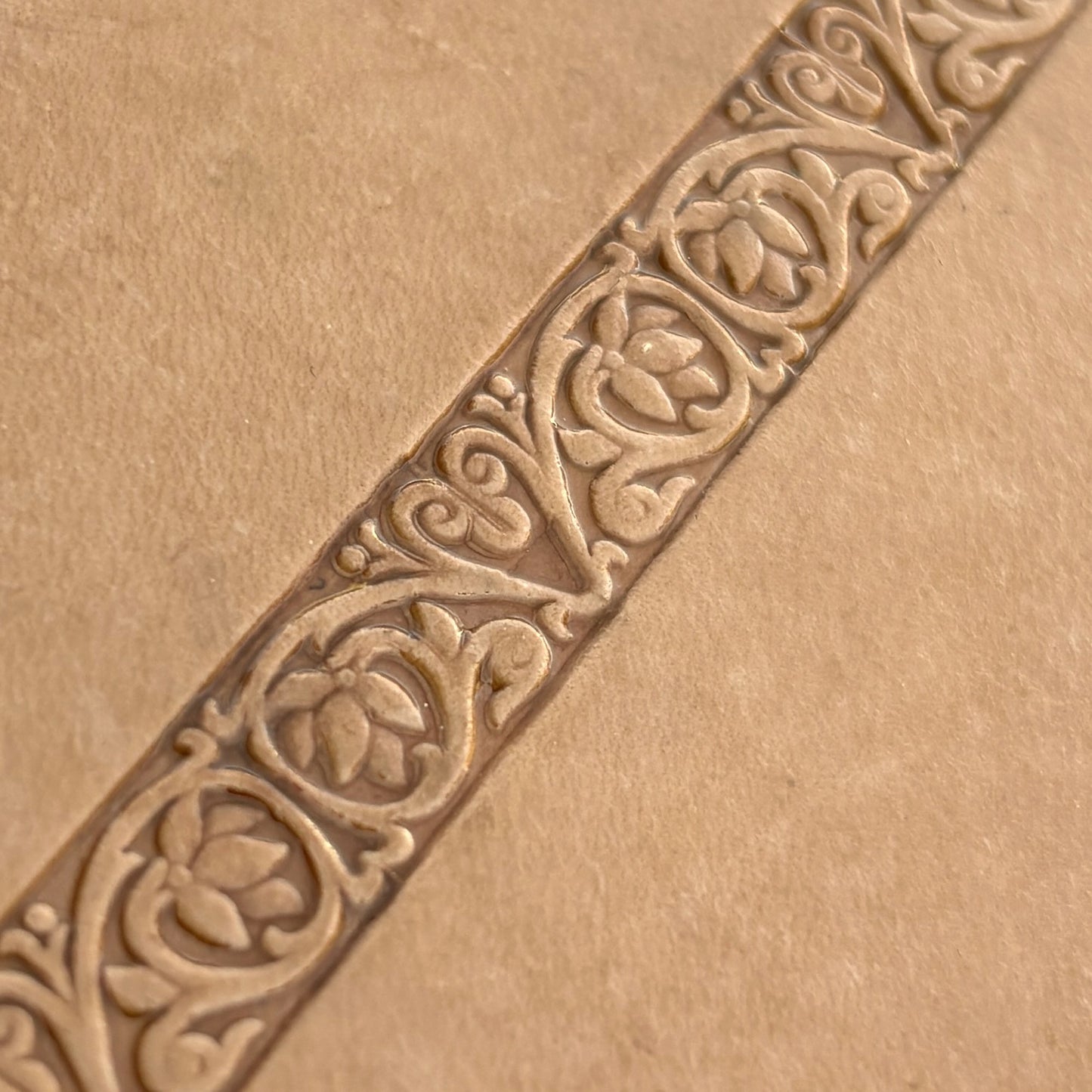 Flower leather stamp LT101 — imprint on natural veg-tan leather