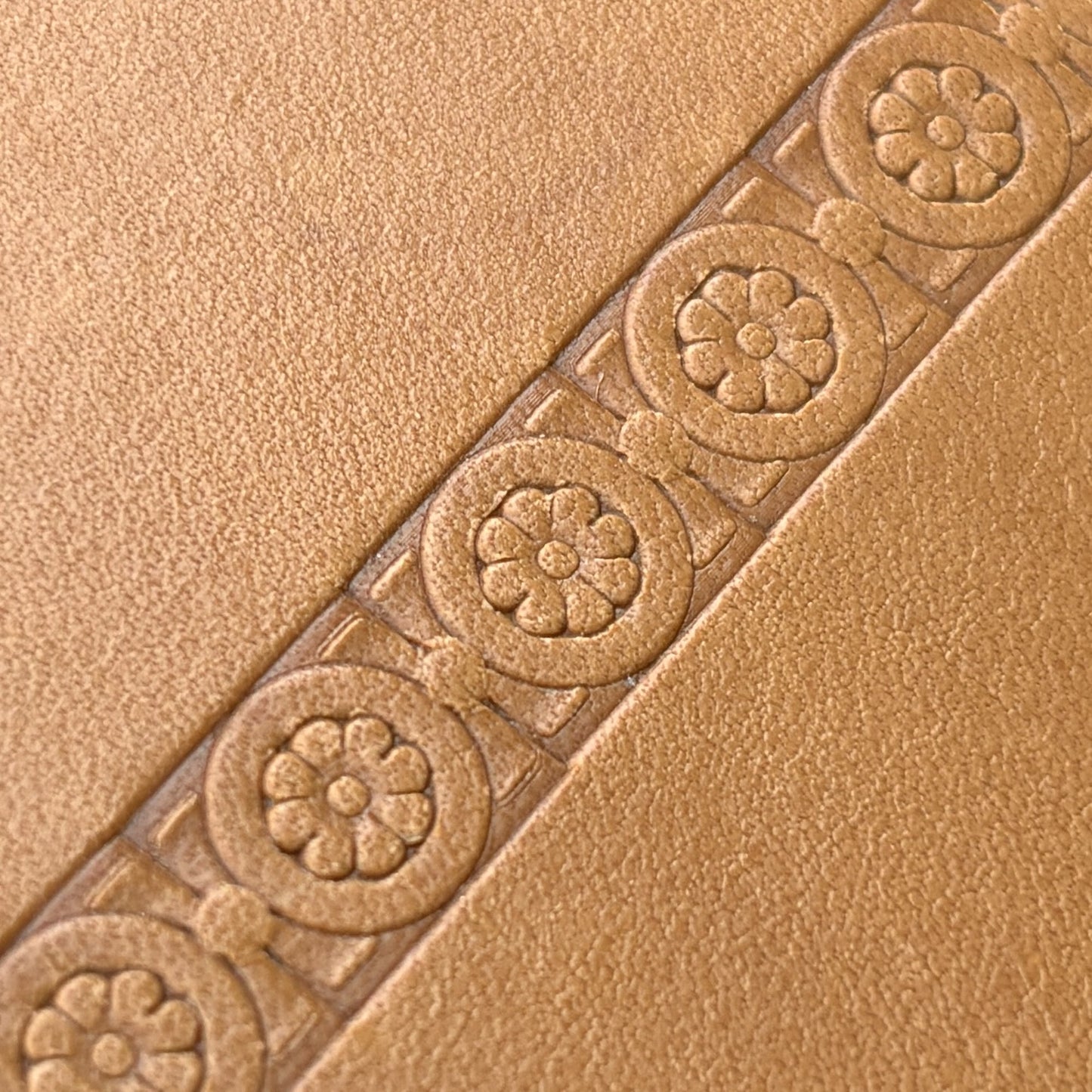 Flower leather stamp LT134 — imprint on natural veg-tan leather